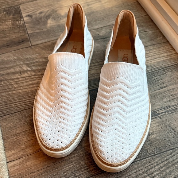 UGG Shoes - NWOT UGG Slip On Shoes